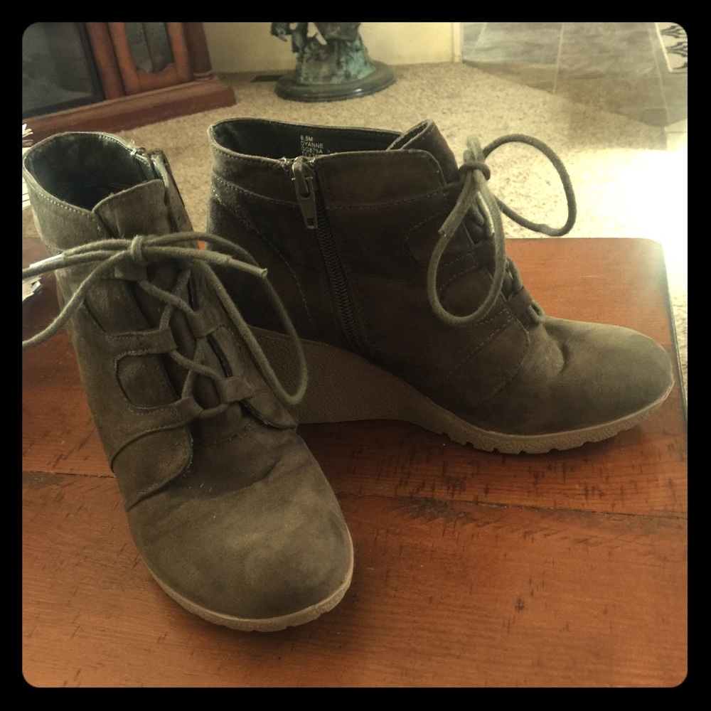 6.5 short boot cut with wedge heal